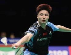 石宇奇手感滚烫，带领洛杉矶快船爆冷费城76人，赛后一句话霸气侧漏的简单介绍